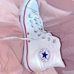 Only worn once! Cute and clean high tops!